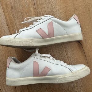 White Vejas with pink detail- size 9
